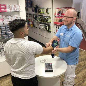 Bandages and ready-made orthoses Bandages and ready-made orthoses