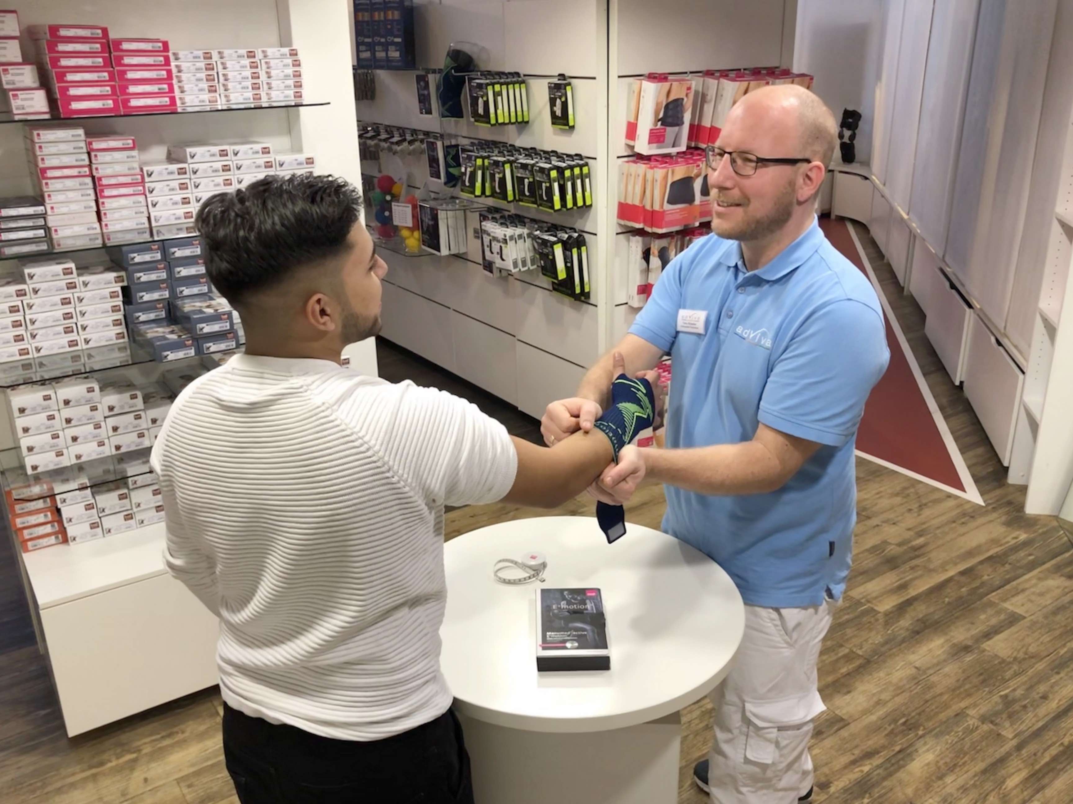 Bandages and ready-made orthoses Bandages and ready-made orthoses